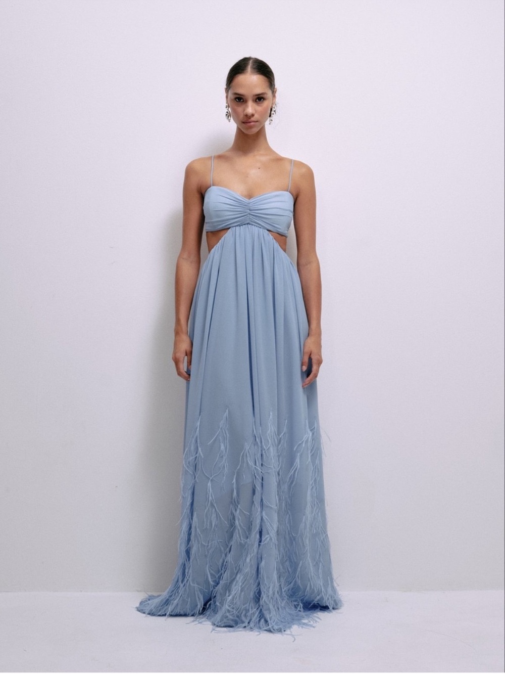 Delfi Collective Eli Feather Trim Gown - Picture 1 of 6